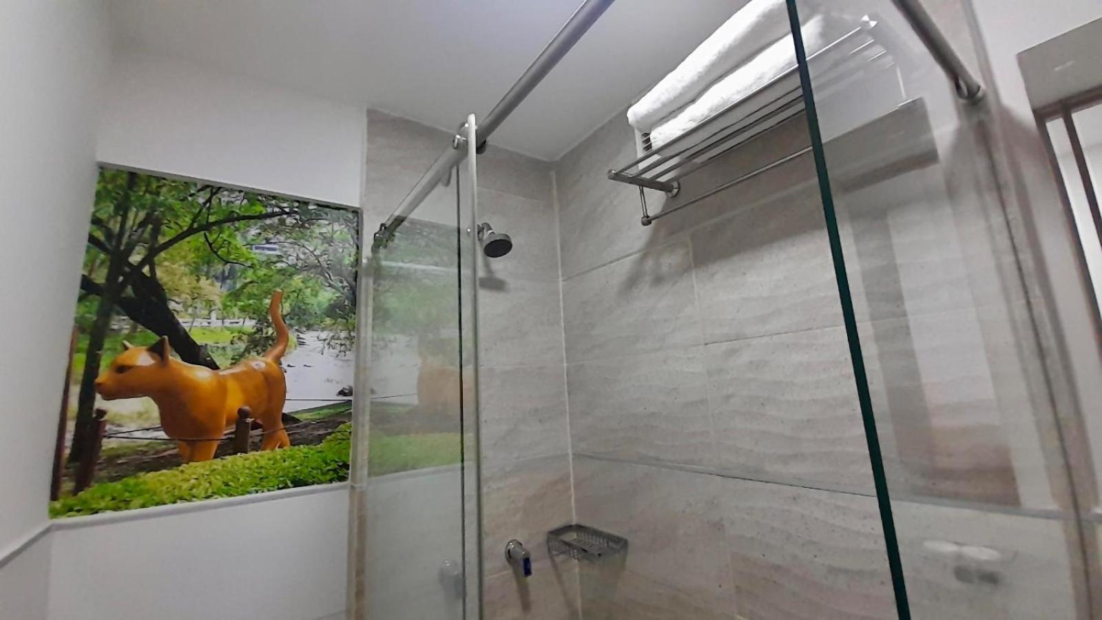 On Apartasuites Cali Exteriör bild